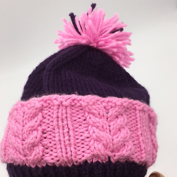 Hand Knit Girls Winter Hat + Pair of Mittens Pink Purple - Picture 6 of 13